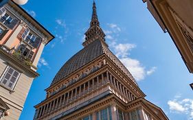 Appartamento con Ampia Terrazza - 10 minuti da Torino